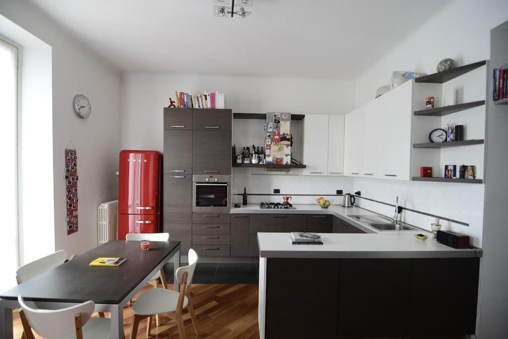Quiet & Bright In A Sparkly District! Apartment Milan Exterior photo