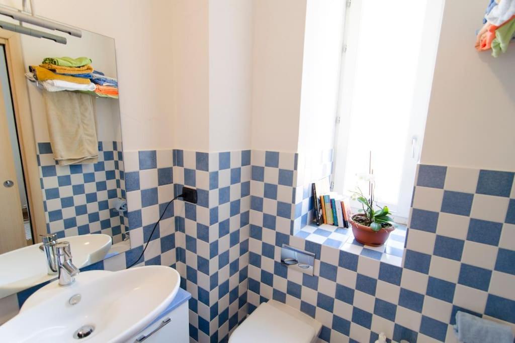 Quiet & Bright In A Sparkly District! Apartment Milan Exterior photo